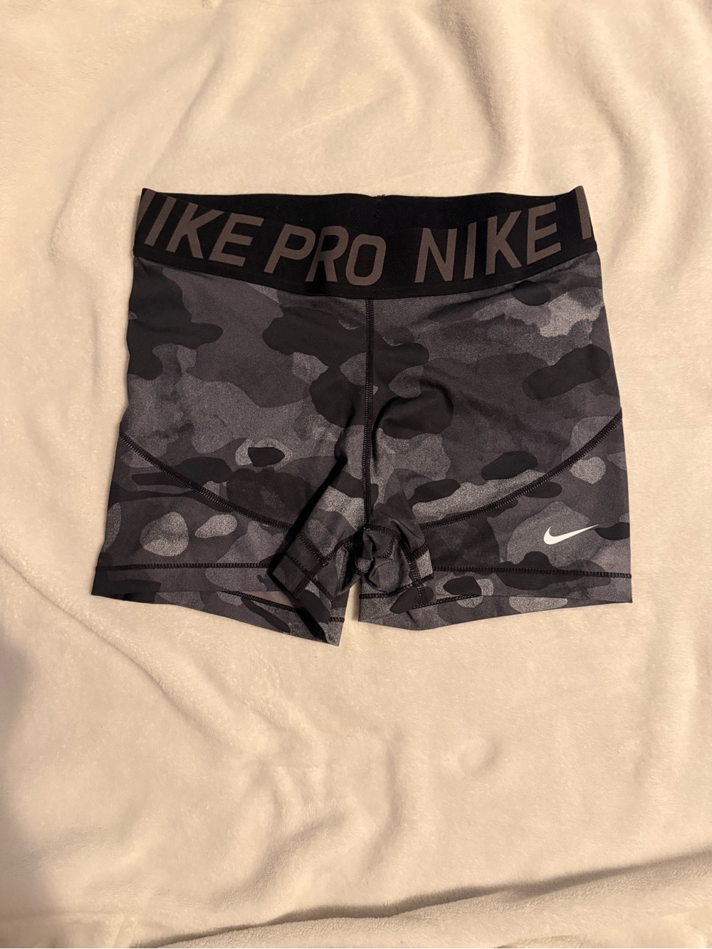 Nike Pro Dri-Fit Women's Black & Gray Camo Bike Shorts